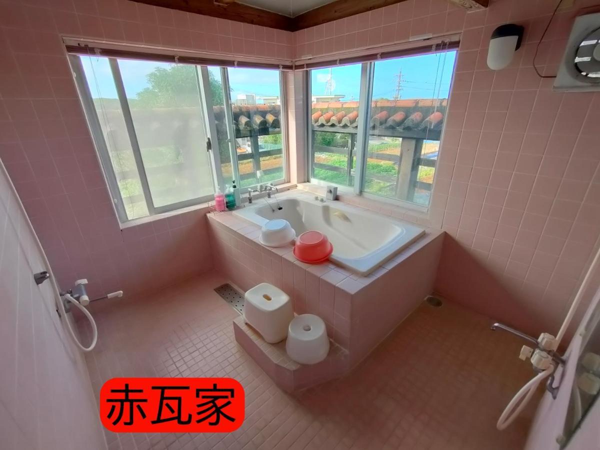 Cottage Canac Motobu Bagian luar foto