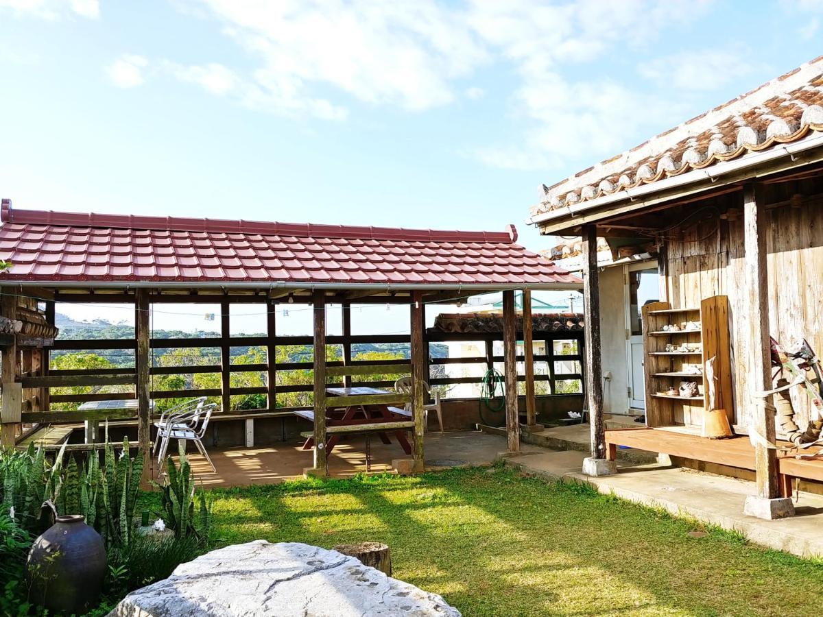 Cottage Canac Motobu Bagian luar foto